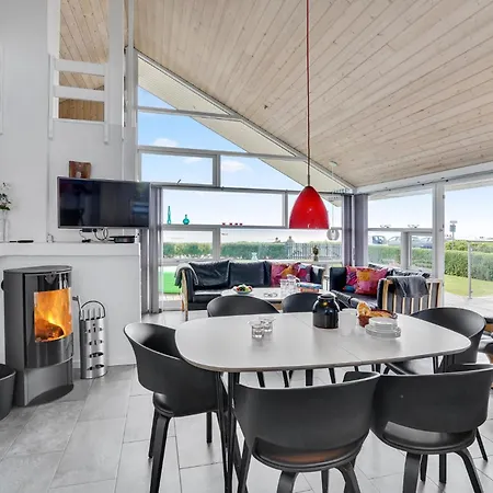 Cozy In Bjert With Kitchen Hébergement de vacances