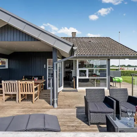 Cozy In Bjert With Kitchen Hébergement de vacances