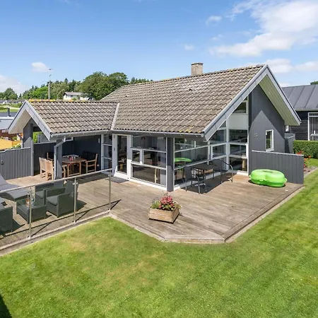 Tatil Evi Kystvej Bjert *